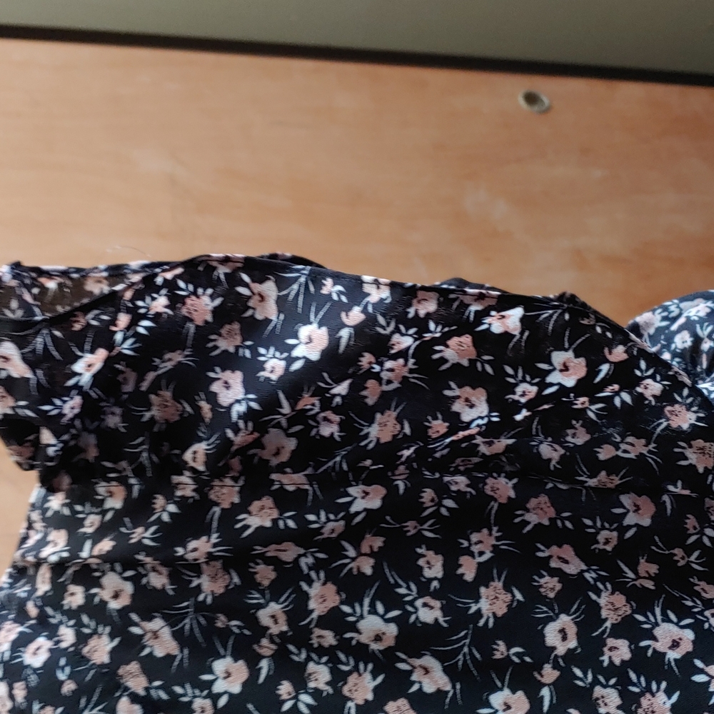 Shirt - Picture 3 of 5